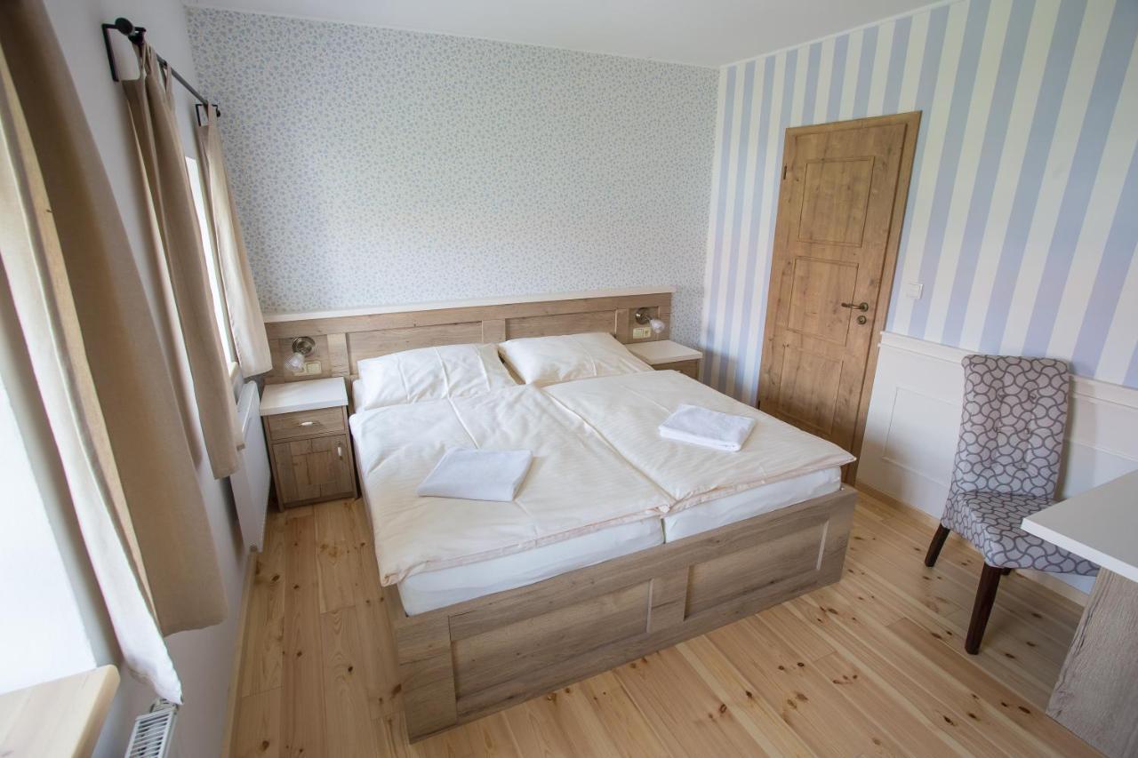 Penzion Statek Bernard Královské Poříčí 部屋 写真